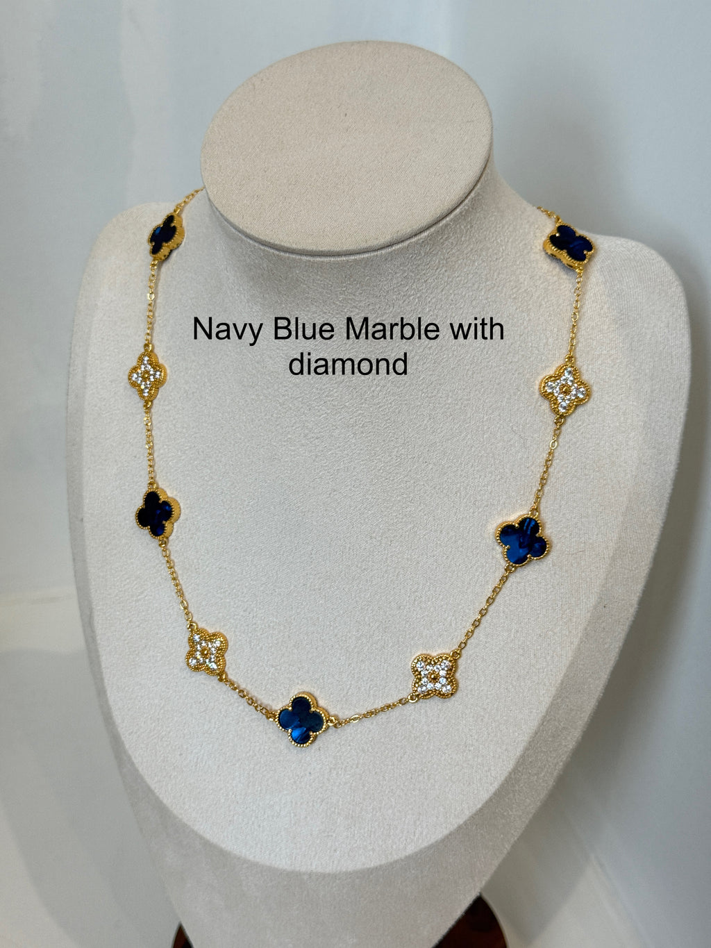 Flower Necklace – 18ct Gold Plated, Tarnish free and waterproof