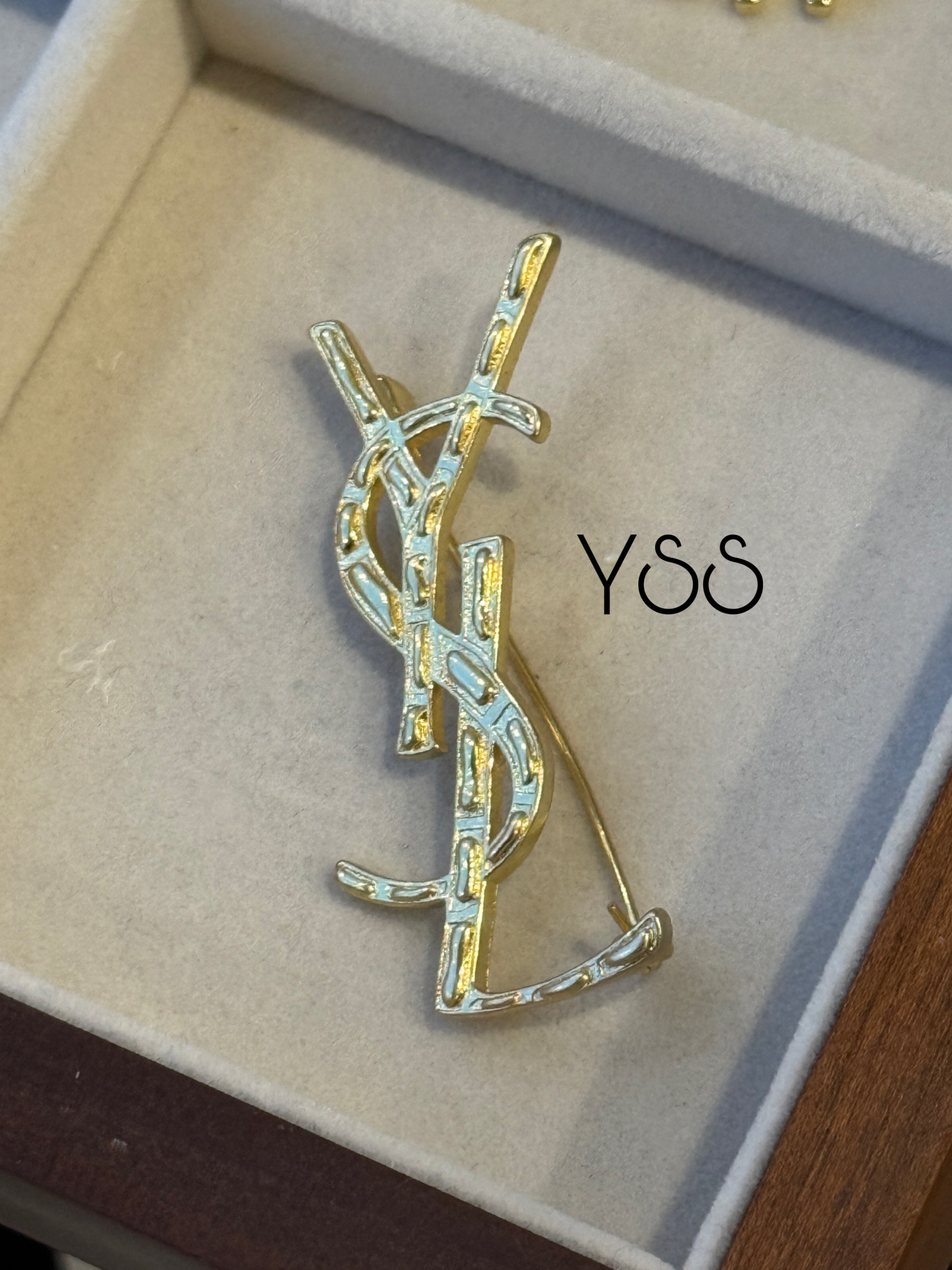 Rings and brooches- 18ct gold plated tarnish free and waterproof