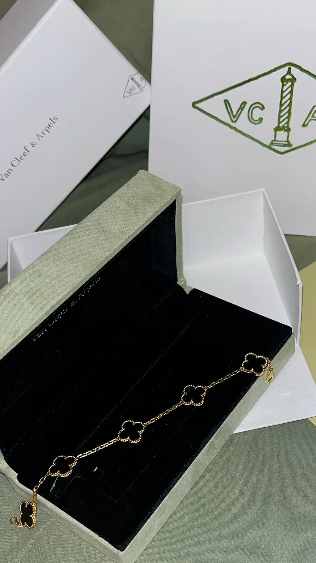 Premium Clover Bracelet | Premium
-Quality