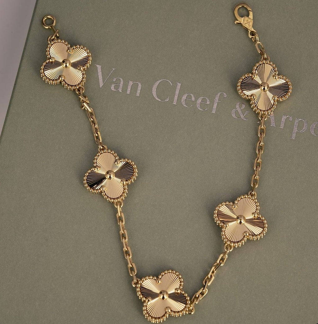 Premium Clover Bracelet | Premium
-Quality
