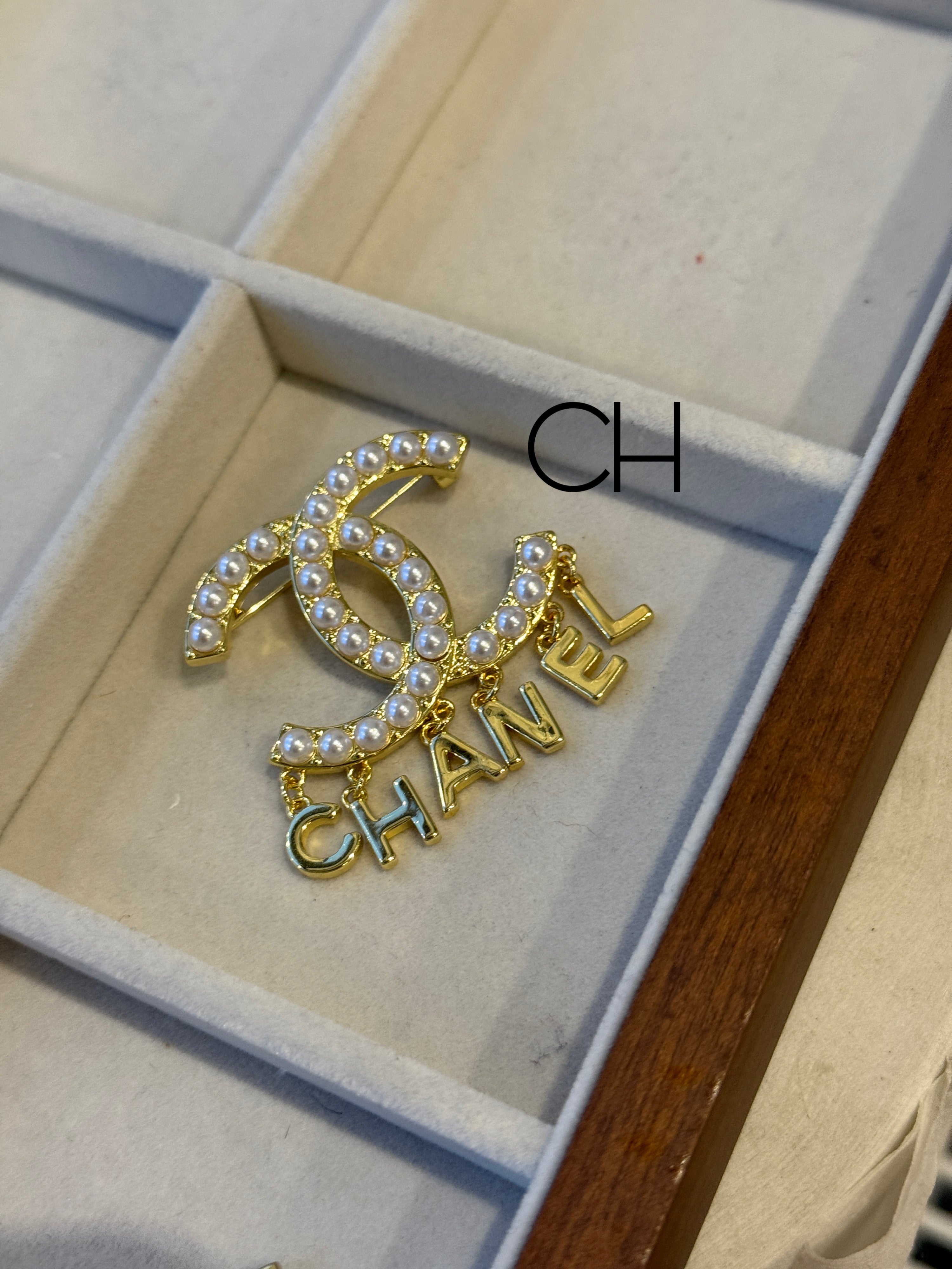 Rings and brooches- 18ct gold plated tarnish free and waterproof