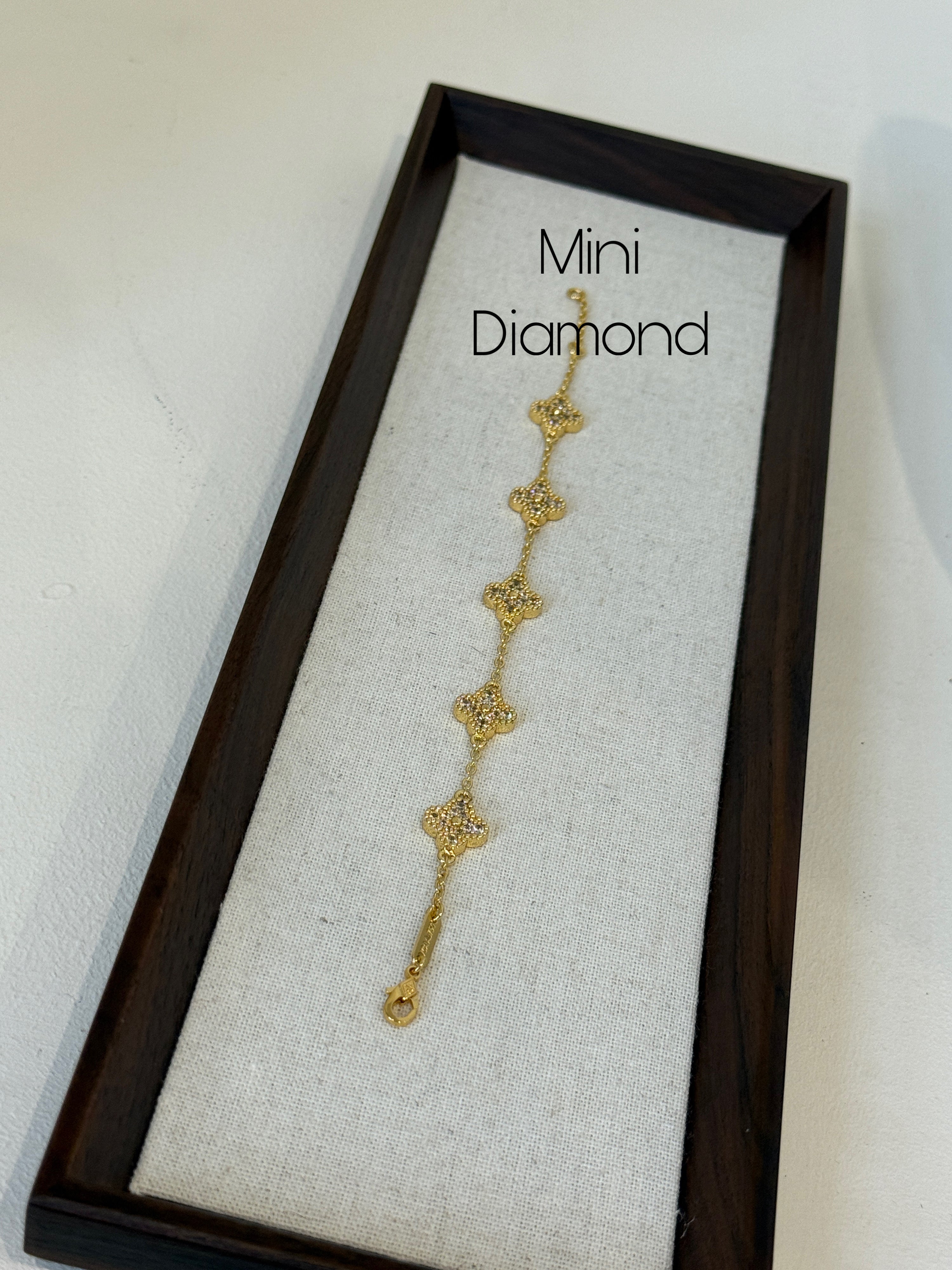Flower Bracelet – 18ct Gold Plated, Tarnish-Free & Waterproof