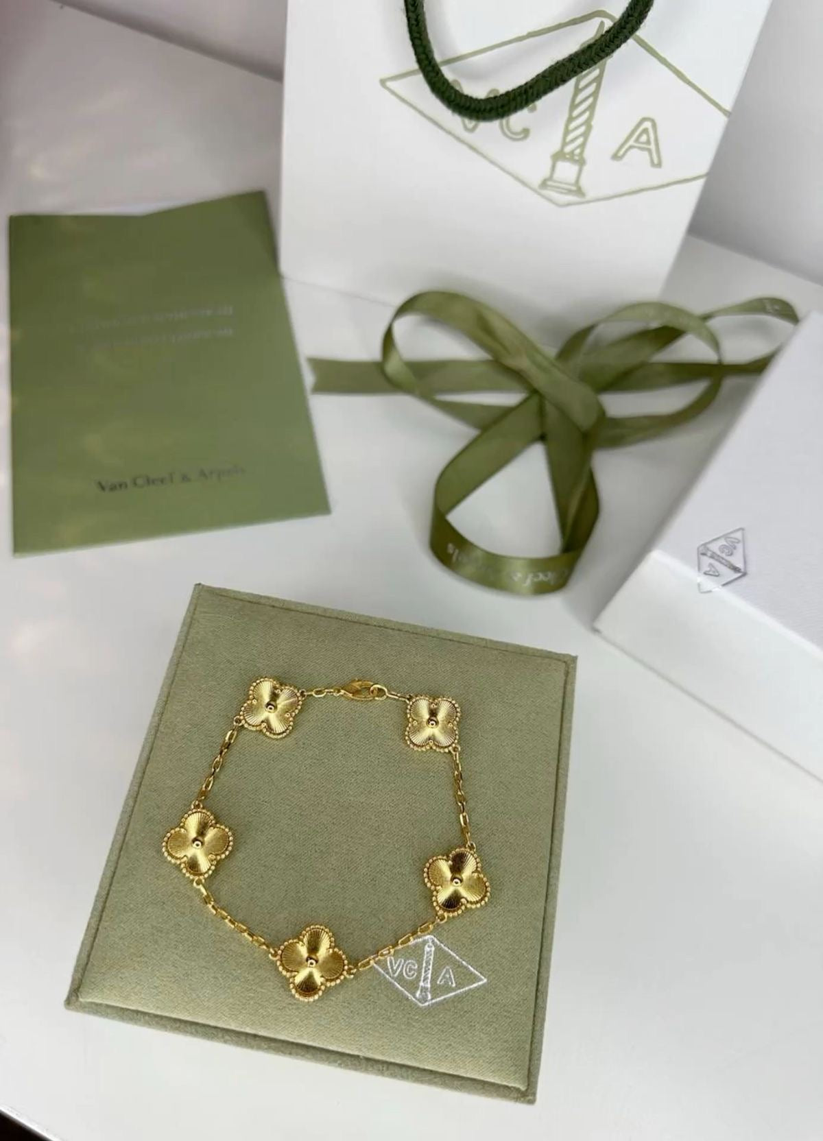 Premium Clover Bracelet | Premium
-Quality