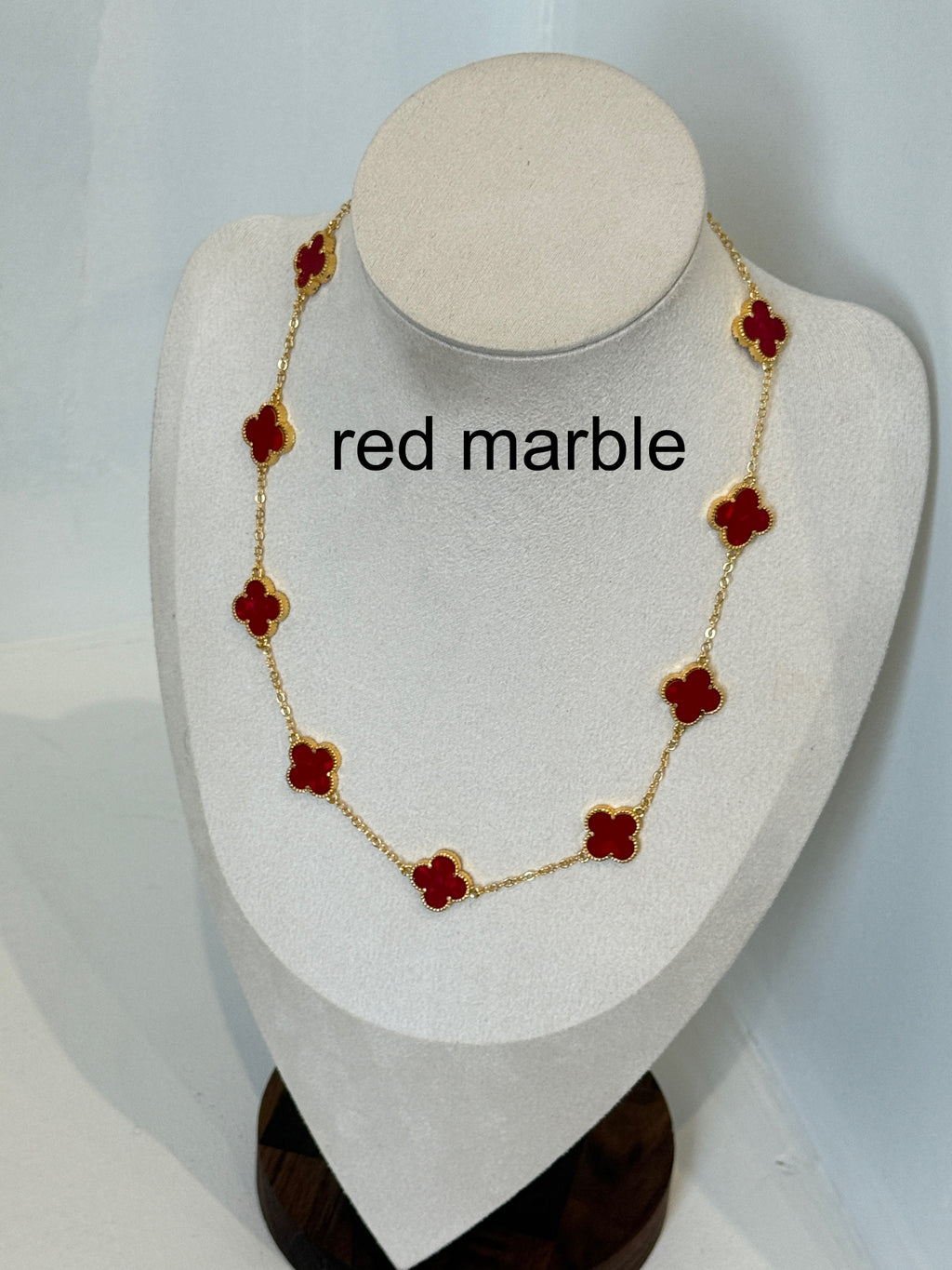 Flower Necklace – 18ct Gold Plated, Tarnish free and waterproof
