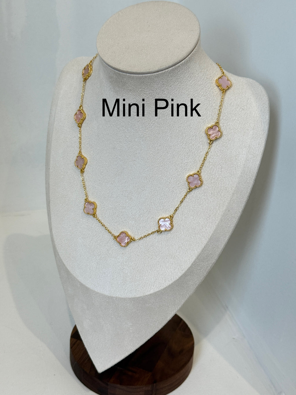 Flower Necklace – 18ct Gold Plated, Tarnish free and waterproof