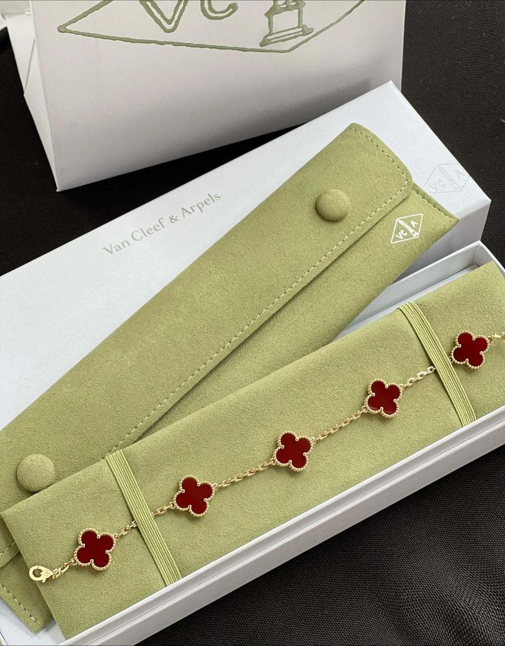 Premium Clover Bracelet | Premium
-Quality