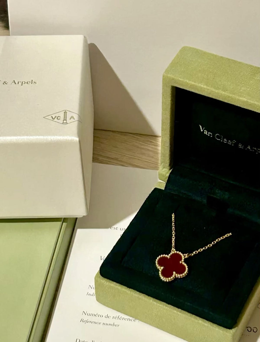 Luxury Single Clover Necklace