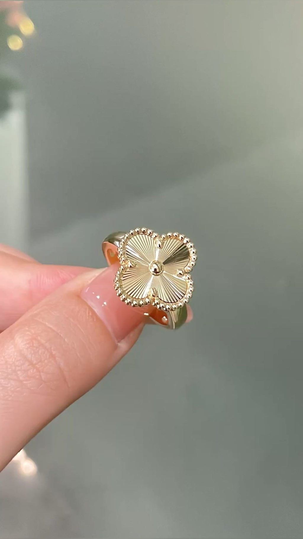 Premium
 Clover Ring - Premium Quality